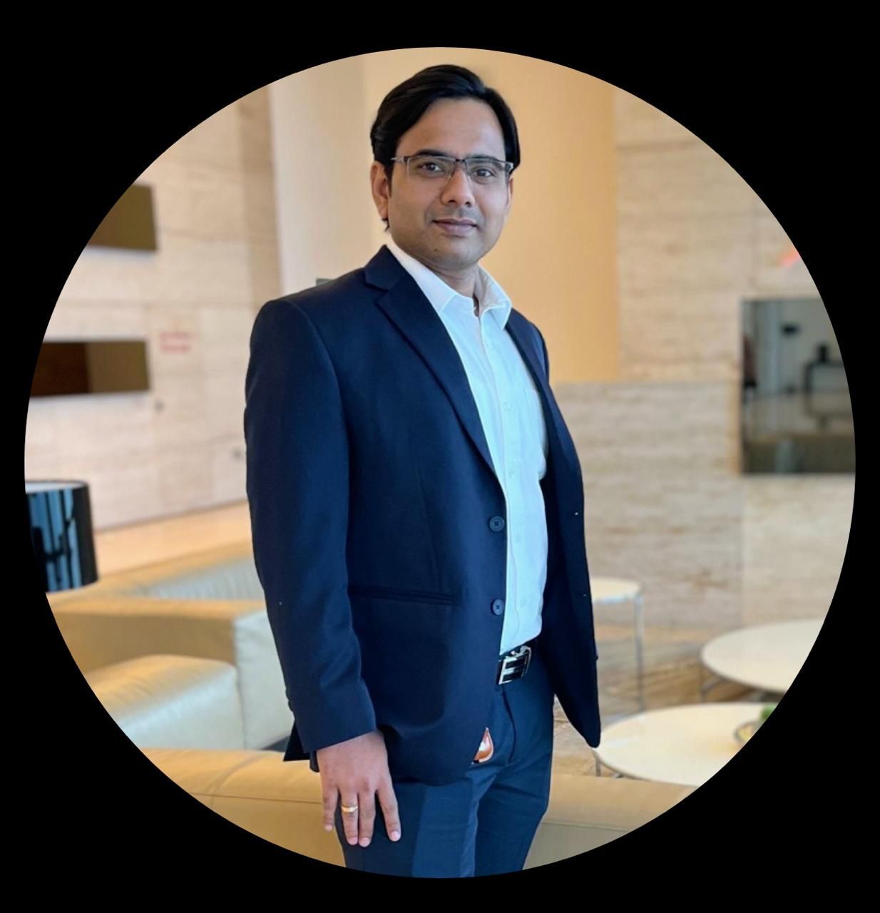 Expert Profile Pictrue