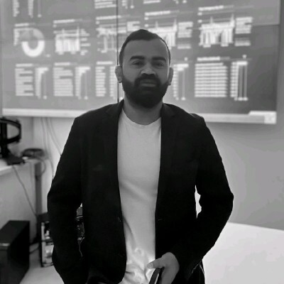 Expert Profile Pictrue